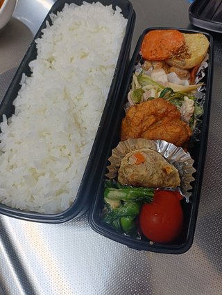 お弁当見せてください