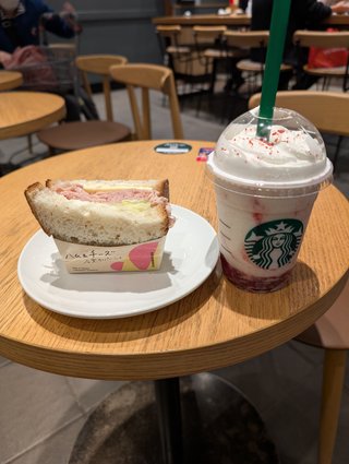 【なんでも】外食料理が見たい【貼ってね】