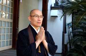 僧侶のみなさん､お布施の75%を葬儀社に取られて苦しんでいた【冠婚葬祭】