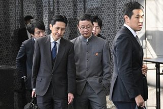 ポケットに手の劉局長「日系企業は中国で安心して事業活動をしてほしい」