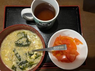ダラ奥の昼食なに?