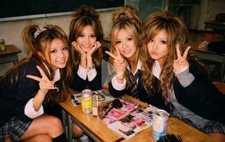 おまいらどうせ高校時代こんなやったんやろ