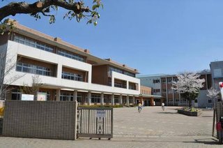 なぜ小学生だけで外出しちゃダメですか？