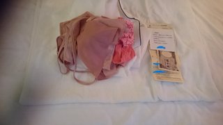 クリーニング代をベッドに置いていった客ですが…