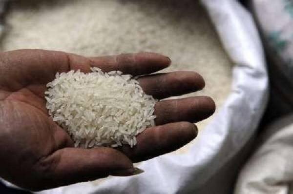 中国がプラスチック米を販売