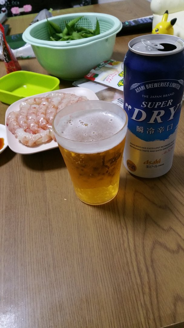 今お酒飲んでる人～