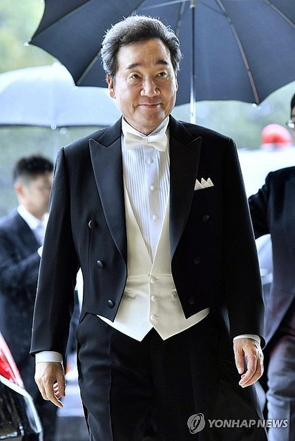 韓国首相　祝宴で天皇にあいさつ「日本国民の幸せ祈る」