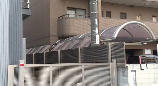 【兵庫】姫路市の集合住宅【7階ベランダから2歳児転落】