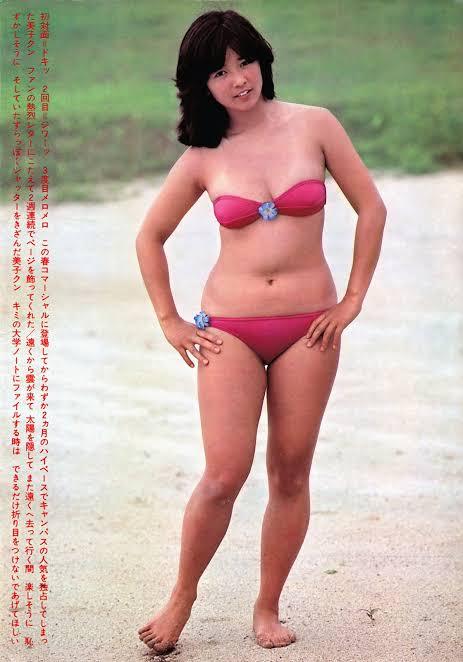 宮崎美子のビキニ姿