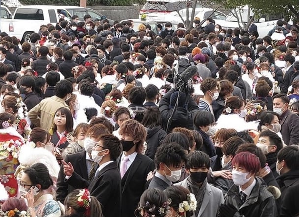 出席2千人以上減の北九州市の成人式 一部で「密」生じる場面も