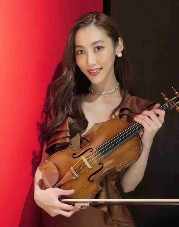 《活動再開へ》羽生結弦の元妻バイオリニストが友近のディナーショーで演奏　新たな所属先探しも