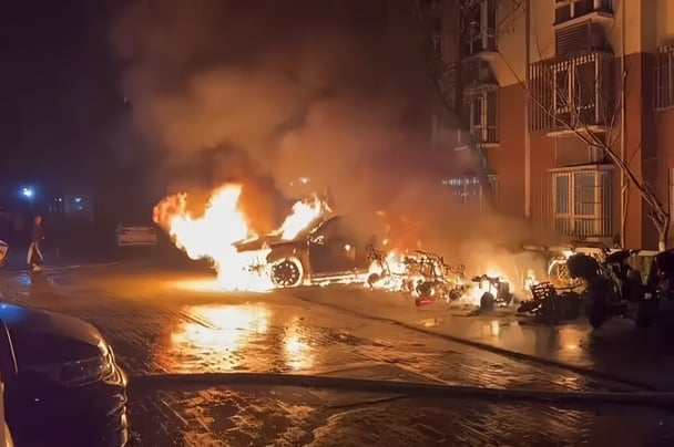 【中国】電動自転車のバッテリーが発火、車両計12が炎上　上海市