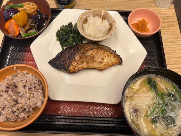 【なんでも】外食料理が見たい【貼ってね】